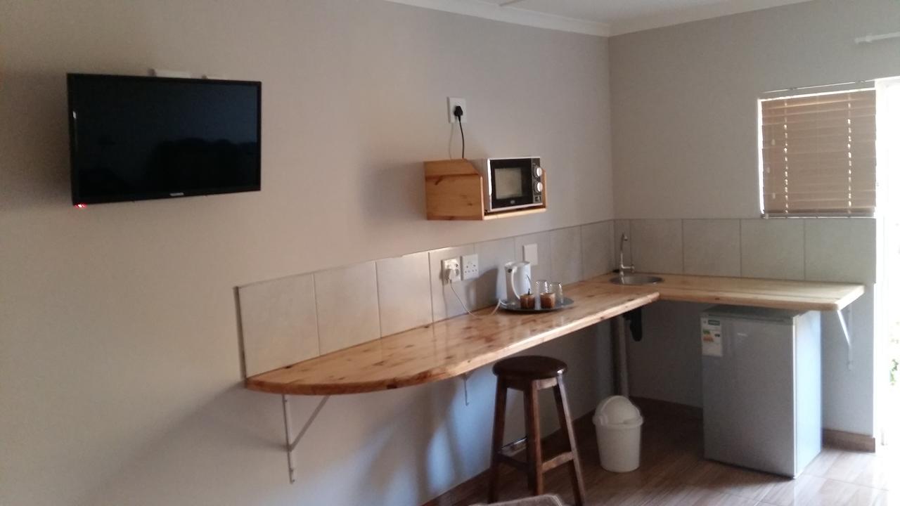 Babbling Brook B&B Closes At Half Past Eight امبانجيني المظهر الخارجي الصورة